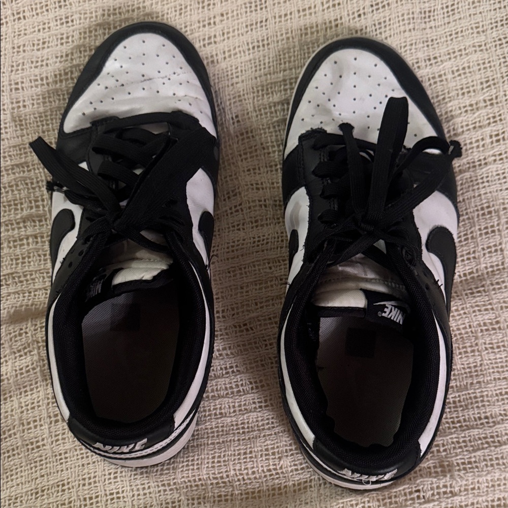 Nike Panda Dunks